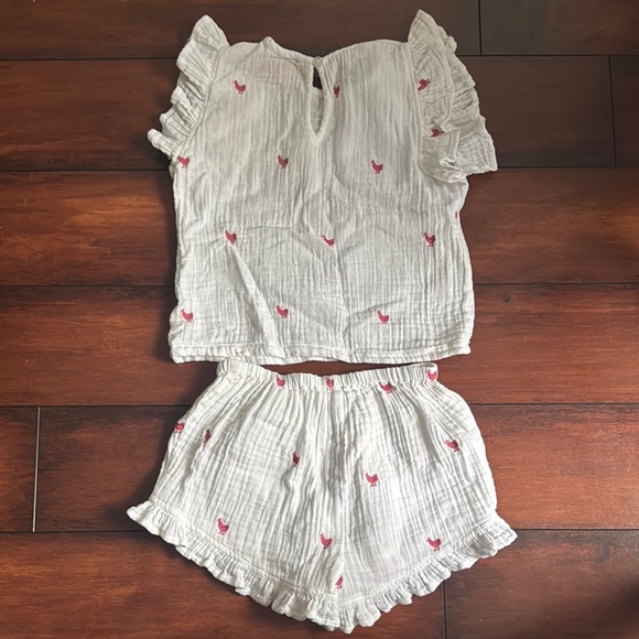 White and Pink Ruffled Two-Piece Set - Picture 4 of 5